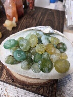 (1) Green Gobi Agate Pebble  (1.5 In) Resilience